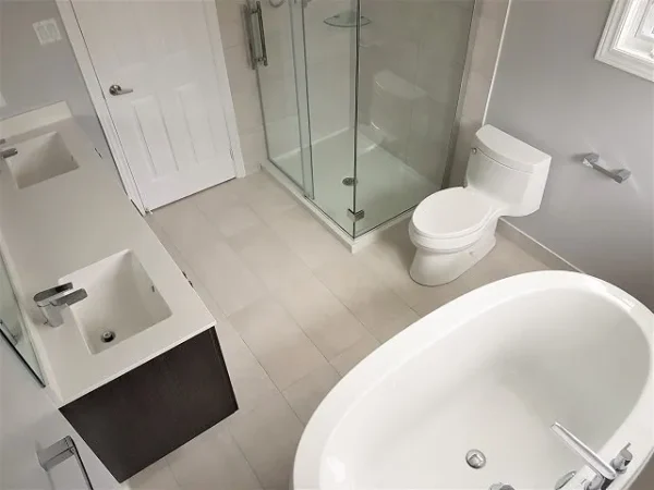 East Thornhill Bathroom Renovation.